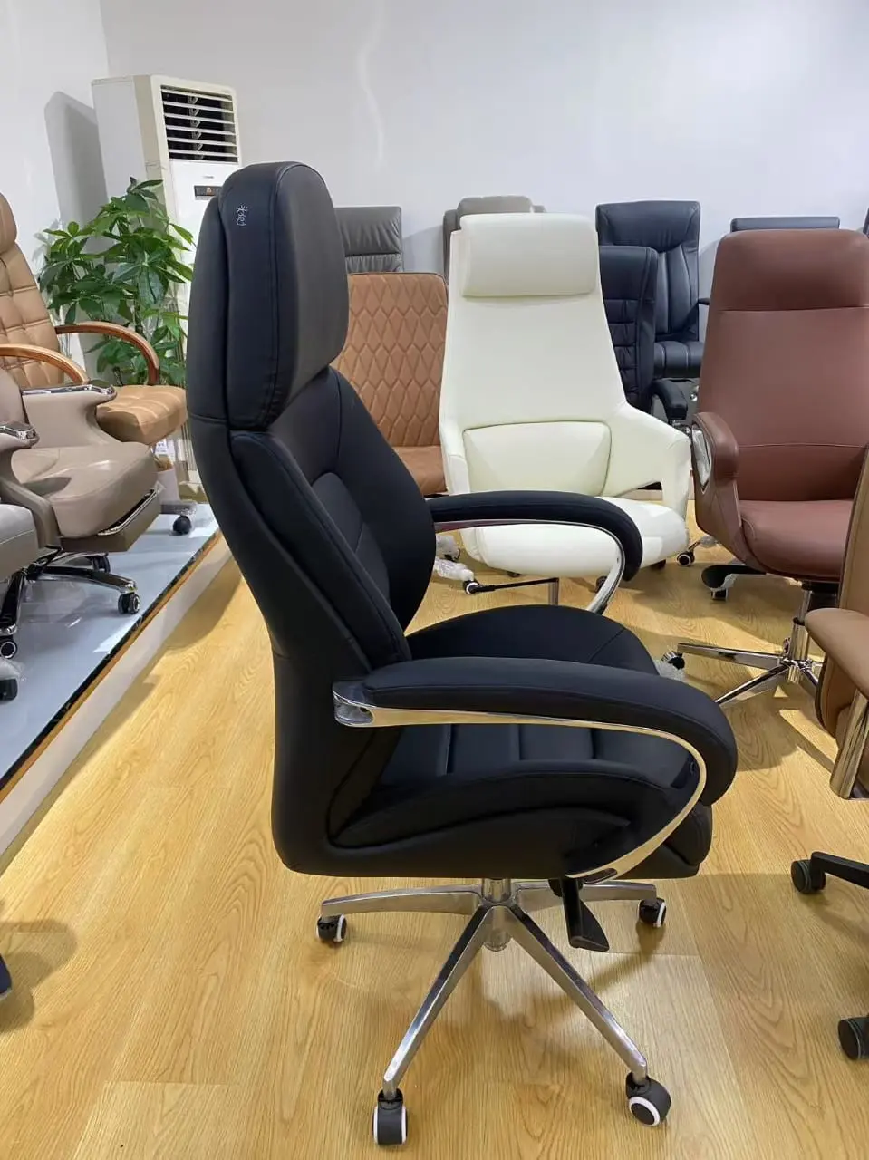 High back office chair with adjustable support